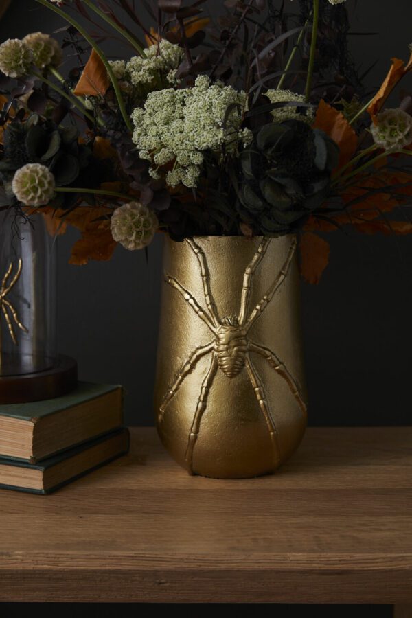 Cellar Spider Vase