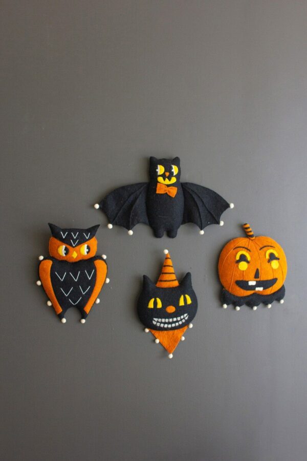 Felt Halloween Wall Hangings