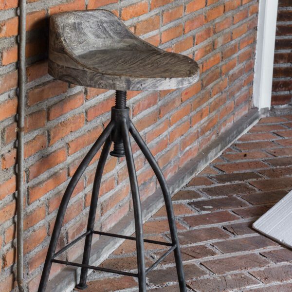 Kairu Bar Stool.2