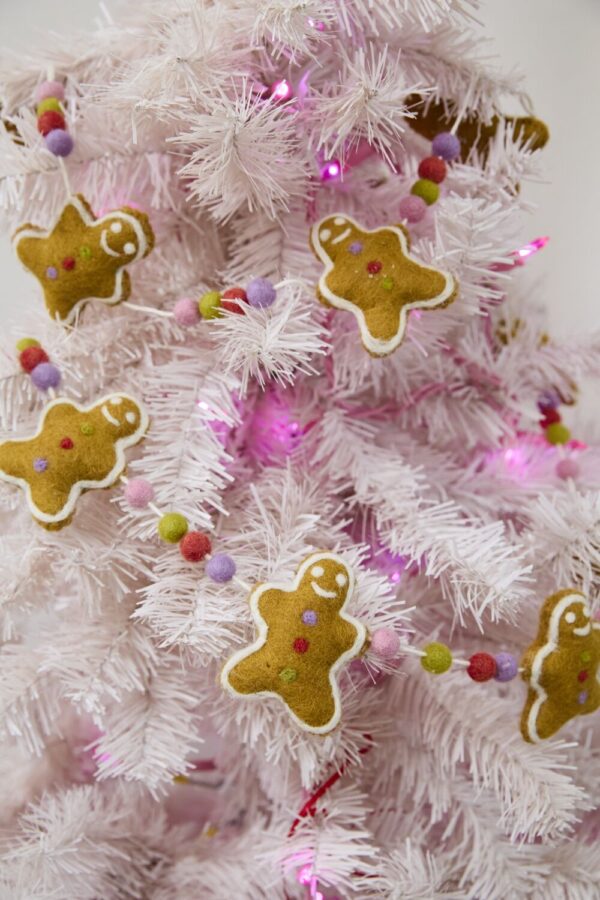 Felt Gingerbread Man Cookie Garland